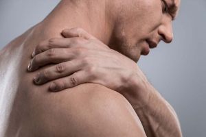 ঘাড় ব্যথা হলে কী করবেন?