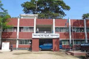 দরজা ভেঙে 'ভাবীর লা.শ' উদ্ধার, দেবর পলাতক