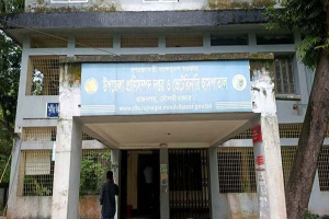 জরুরি বিভাগও নেই, ছয় বছর ধরে চিকিৎসক সংকটে রাজনগরের ভেটেরিনারি হাসপাতাল