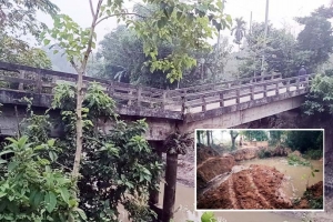 কুলাউড়ায় ঝুঁকিপূর্ণ সেতু রেখে নির্মিত হচ্ছে নতুন আরেক সেতু!