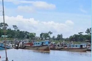 কোম্পানিগঞ্জে বালু উত্তোলনের বিরুদ্ধে যৌথ অভিযান