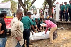 আলিয়া মাদ্রাসা মাঠ থেক যুবকের লাশ উদ্ধার
