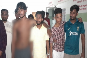 ‘জয় বাংলা’ স্লোগান দিয়ে বৈষম্যবিরোধী আন্দোলনের চার নেতার উপর হামলা