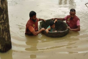 খোয়াই নদীর ভাঙনের নেপথ্যে ‘অবৈধভাবে বালু উত্তোলন’ খোয়াই নদীর ভাঙনের নেপথ্যে ‘অবৈধভাবে বালু উত্তোলন’