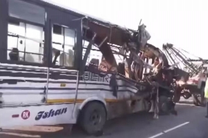 আসামে বাস-ট্রাক মুখোমুখি সংঘর্ষে ১৪ জন নিহত