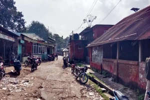 মৌলভীবাজারের প্রভাবশালীদের দখলে হাজার কোটি টাকার রেলের জমি