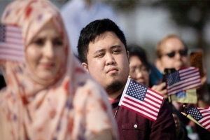 জন্মসূত্রে নাগরিকত্ব আইন বাতিল করলেন ট্রাম্প, দুশ্চিন্তায় অভিবাসীরা