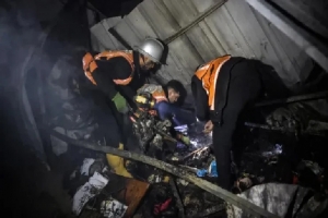 গাজায় ‘নিরাপদ অঞ্চলে’ ইসরায়েলের বোমা হামলায় নিহত ২০