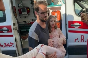 গাজায় স্কুলে বিমান হামলায় ১৬ জন নিহত