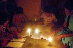 সিলেটে লোডশেডিংয়ে বিপর্যস্ত জনজীবন