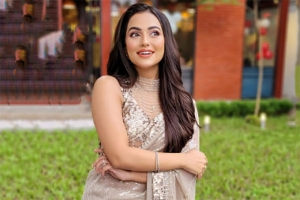 ঈদের মাঝে মন খারাপের খবর দিলেন ফারিয়া