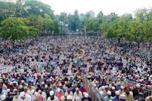 শাহী ঈদগাহে ঈদের প্রধান জামাত সম্পন্ন