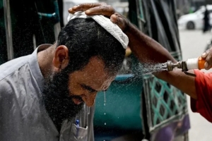 পাকিস্তানে তীব্র গরমে ছয় দিনে পাঁচ শতাধিক মৃত্যু