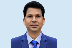 বিমানবন্দর থেকে ফিরে গেলেন সিলেটের নতুন ডিসি, যোগদান নিয়ে অনিশ্চয়তা
