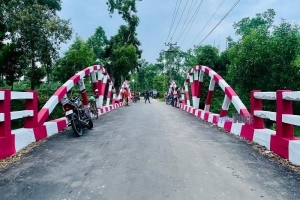 শ্রীমঙ্গলে পর্যটকদের নতুন আকর্ষণ ‘রঙিন রাস্তা’