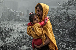 গাজায় গর্ভবতী নারী-শিশুসহ ৫৯ জনকে হত্যা, ক্ষুধায় বাড়ছে মৃত্যুর মিছিল