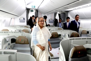 হাসিনাকে নিয়ে ভারতের অস্বস্তি