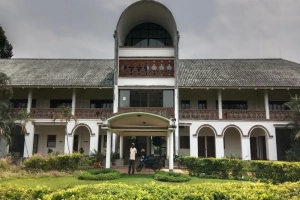 এক মাস ধরে বন্ধ হাসপাতাল, চা শ্রমিকরা