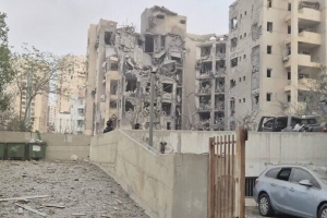 ইরানের ক্ষেপণাস্ত্র হামলায় দক্ষিণ ইসরায়েলে নিহত ৩