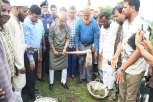 অসাধু এজেন্সীর বিরুদ্ধে ব্যবস্থা নেওয়া হবে: প্রবাসী কল্যাণমন্ত্রী