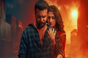 ‘টগর’র পোস্টারে আদর-পূজা যেমন