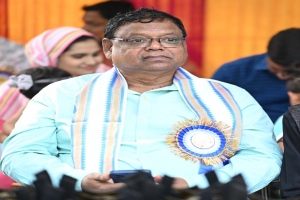 দুবাইতে এশিয়া আরব এক্সিলেন্স অ্যাওয়ার্ড পাচ্ছেন প্রখ্যাত সমাজকর্মী মোশাররফ হোসেন 