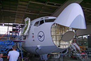 বাংলাদেশের আকাশ সীমার ১০০ কোটি ডলার চার্জ গুনে ভারত