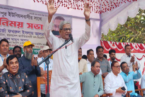 আওয়ামী লীগের বিরুদ্ধে সব মামলা তুলে নেওয়ার ঘোষণা ফখরুলের