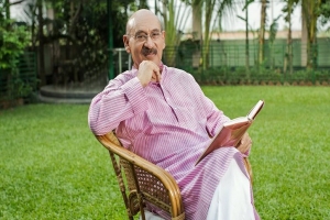 আত্মজীবনী লিখলেন আবুল হায়াত