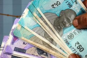 সর্বকালের তলানিতে ভারতীয় রুপির মান