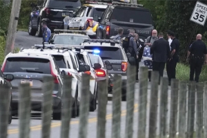 যুক্তরাষ্ট্রে বন্দুকধারীর গুলিতে তিন পুলিশ নিহত