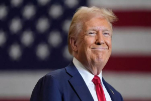 ইরানের দিকে যাচ্ছে যুক্তরাষ্ট্রের যুদ্ধজাহাজের বহর : ট্রাম্প