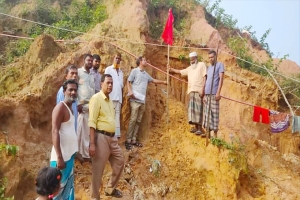 সিলেটে ঘন ঘন বন্যা, টিলা ধসের আতঙ্ক