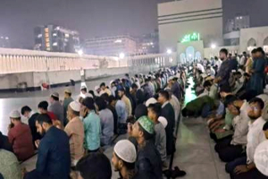 সারাদেশে ধর্মীয় ভাবগাম্ভীর্যে শবে বরাত পালিত