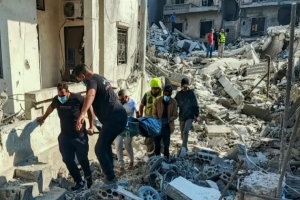 গাজা ও লেবাননে ইসরায়েলি হামলায় নিহত ৭৫