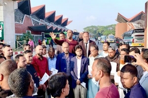 গণতন্ত্রের স্বার্থে ভোট কেন্দ্রে যাওয়া থেকে বিরত থাকুন : কাইয়ুম চৌধুরী