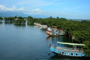 টাঙ্গুয়ার হাওরে হাউজবোটে গান-বাজনা নিষিদ্ধ