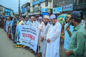 গাজীপুরে সাংবাদিক তুহিন হত্যার প্রতিবাদে সুনামগঞ্জে মানববন্ধন