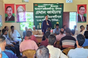 আ.লীগ কেটি কোটি টাকা লুটপাট করে বিদেশে রাজকীয় জীবনযাপন করছে  : এমরান চৌধুরী