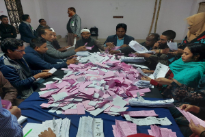 চলছে ভোট গণনা, অধীর অপেক্ষায় সিলেটবাসী