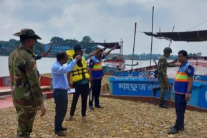 লুট ও চুরি হওয়া সাদাপাথর খোঁজতে ছাতকে অভিযান