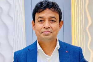 ডিবি থেকে সরিয়ে দেওয়া হলো হারুনকে