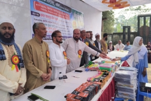 বিশ্বনাথে জাগরণ উচ্চ বিদ্যালয়ে বার্ষিক ক্রীড়া প্রতিযোগীতা পুরস্কার বিতরণ 