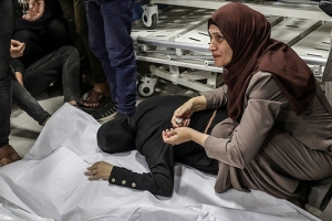 গাজায় হামলা ও অনাহারে আরও ৬৩ মৃত্যু