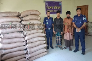 দোয়ারাবাজারে পুলিশের অভিযানে চিনিসহ পিতা-পুত্র আটক