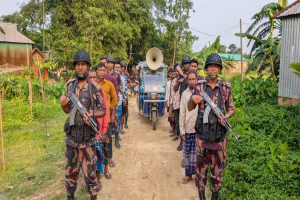 পুশইন ঠেকাতে সুনামগঞ্জ সীমান্তে বিজিবির মাইকিং