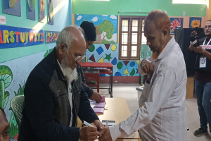 হবিগঞ্জ ১ আসনে বেলা বাড়লেও কেন্দ্রে বাড়ছে না ভোটারদের উপস্থিতি