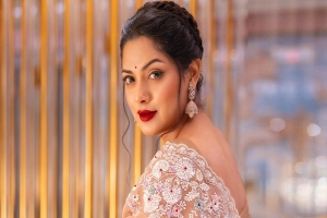 দুশ্চিন্তা কমিয়ে হাস্যোজ্জ্বল তিশা!