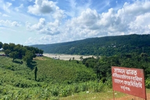 সীমান্তে পণ্যের বদলে পাচার হচ্ছে মানুষ
