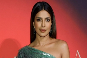 নতুন সিনেমার খবর জানালেন প্রিয়াঙ্কা চোপড়া 